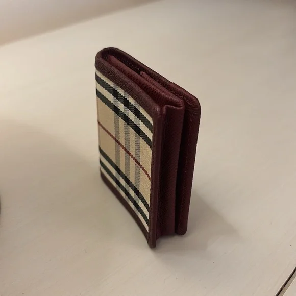 BURBERRY SMALL COIN/ JEWELRY POUCH - Picture 5 of 9